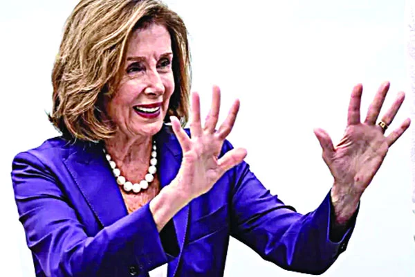 পাল্টাপাল্টি যুদ্ধজাহাজ, তীব্র উত্তেজনা চীন-যুক্তরাষ্ট্রে মঙ্গলবার রাতেই তাইওয়ানে গেছেন ন্যান্সি পেলোসি