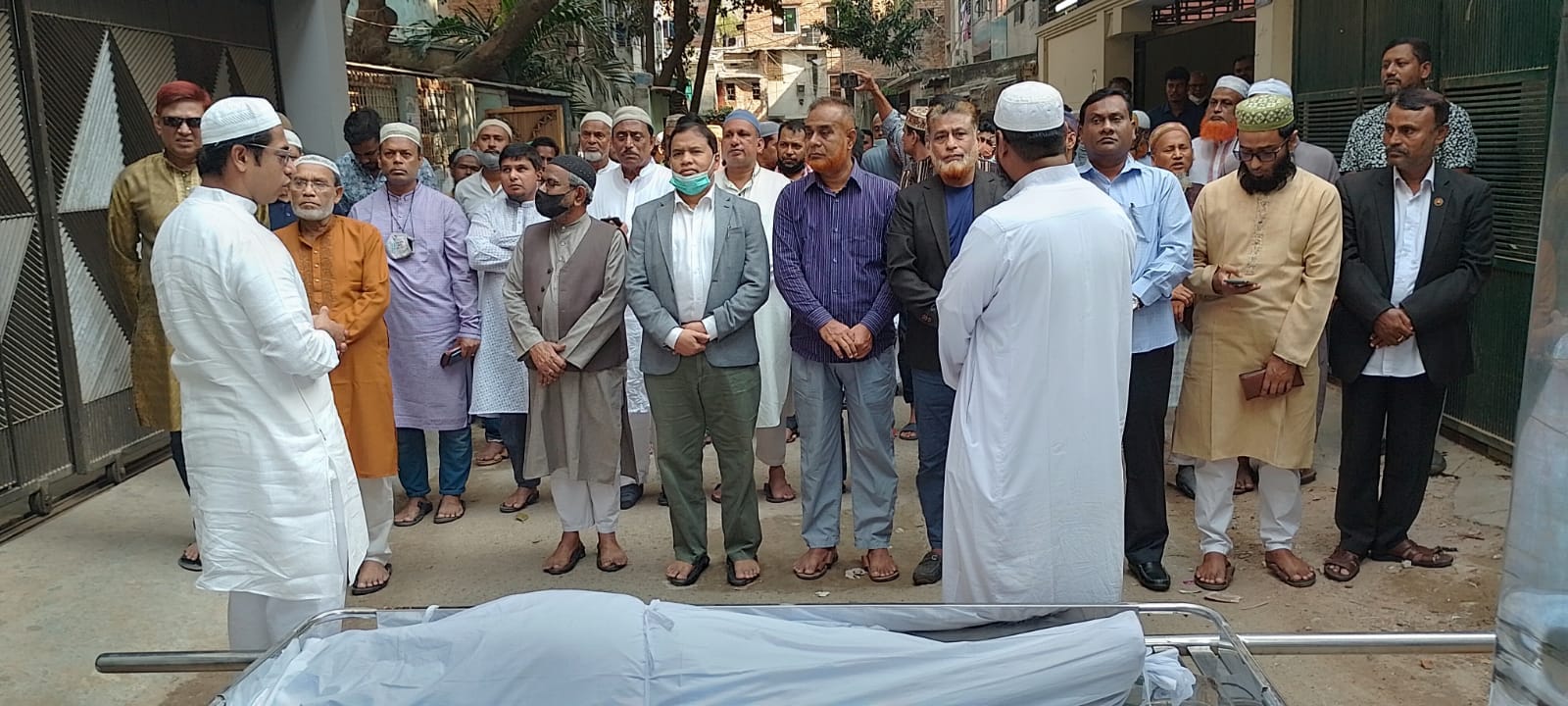 কাজী সিরাজের প্রথম জানাজা অনুষ্ঠিত