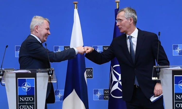 সুইডেনকে ছাড়াই ন্যাটোতে যোগ দিচ্ছে ফিনল্যান্ড