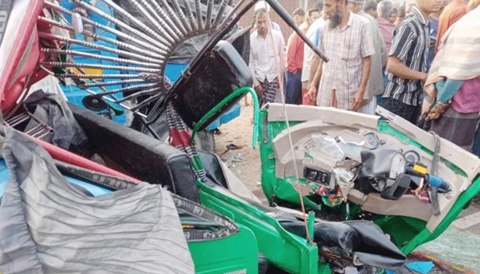 বগুড়ার নন্দীগ্রাম উপজেলায়  পিকআপ-সিএনজি অটোরিকশার সংঘর্ষ: নিহত ৩