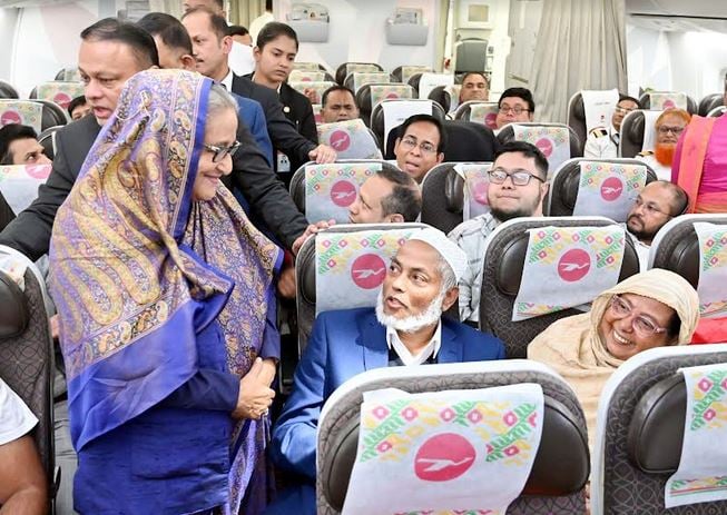 Biman passengers overwhelmed witnessing compassion of Sheikh Hasina