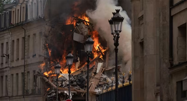 প্যারিসে ভয়াবহ বিস্ফোরণ, আহত ৩৭