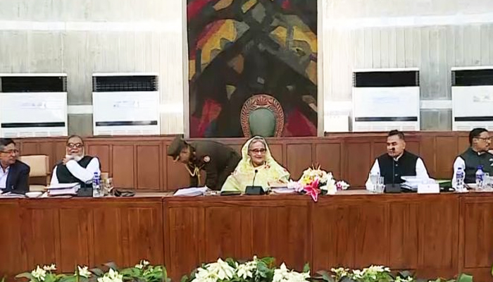 প্রধানমন্ত্রীর সভাপতিত্বে চলছে মন্ত্রিসভার বিশেষ বৈঠক