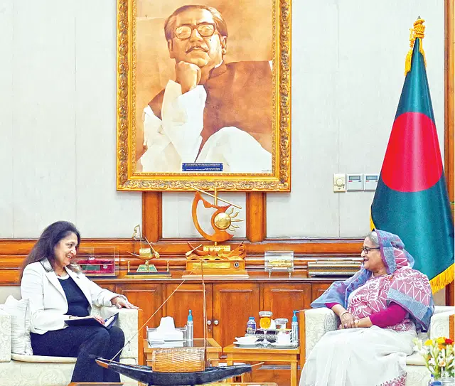 উজরা জেয়ার সফর সংলাপকে সমর্থন করে যুক্তরাষ্ট্র প্রধানমন্ত্রী শেখ হাসিনা এবং আইনমন্ত্রী ও স্বরাষ্ট্রমন্ত্রীর সঙ্গে সৌজন্য সাক্ষাৎ। পররাষ্ট্রসচিবের সঙ্গে মধ্যাহ্নভোজ শেষে সংবাদ সম্মেলন।