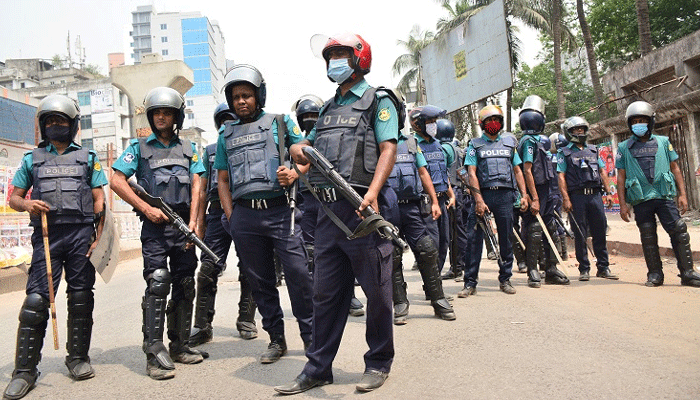 পাল্টাপাল্টি সমাবেশ ঘিরে সতর্ক পুলিশ