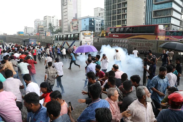 মাতুয়াইল, ধোলাইখাল ও উত্তরায় পুলিশ-বিএনপি সংঘর্ষ