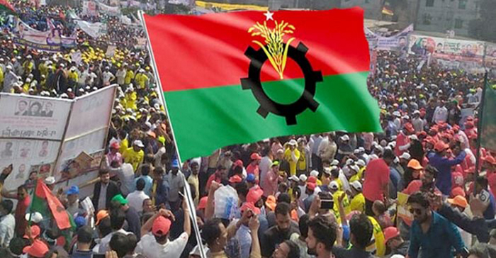 অবরোধ সফলে এবার কৌশলী বিএনপি ।