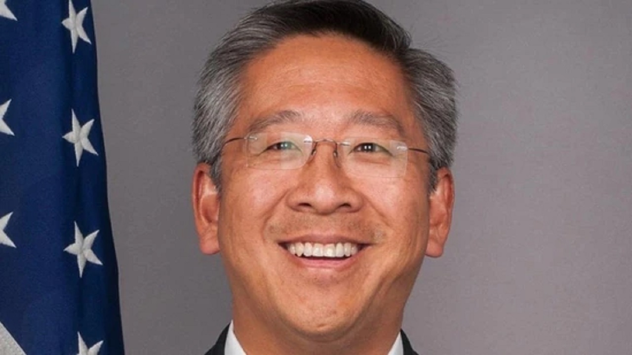 ঢাকার সহিংসতায় ভিসানীতি মনে করিয়ে দিলেন ডোনাল্ড লু