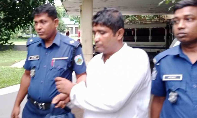 সিরাজগঞ্জের   শাহজাদপুরে নির্বাচনী জরিপের নামে টাকা নেওয়ার সময় স্বামী-স্ত্রী আটক