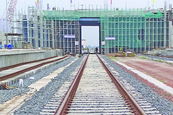 পদ্মায় খুলছে রেল সেতু প্রধানমন্ত্রী কাল ট্রেনে চেপে যাবেন ফরিদপুরের ভাঙ্গায়