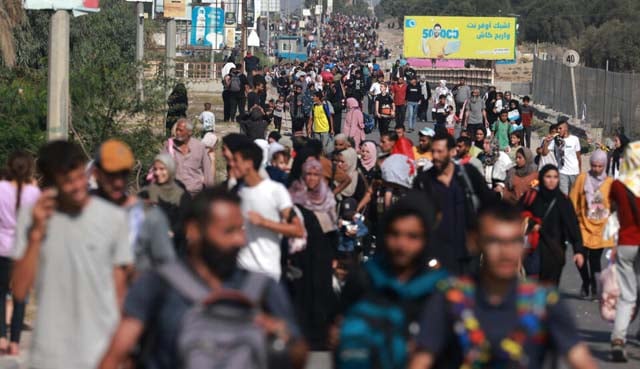 Tens of thousands flee as Israel tightens Gaza City ‘stranglehold’