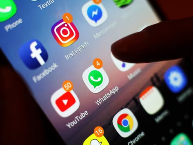 অনলাইনে বিভ্রান্তির প্রভাব সম্পর্কে উদ্বিগ্ন ৮৫% মানুষ