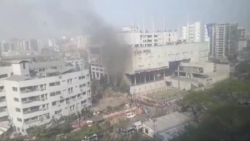 মুক্তিযুদ্ধ জাদুঘরে আগুন, নিয়ন্ত্রণে এনেছে ফায়ার সার্ভিস