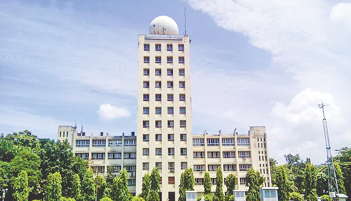 ঢাকায় বাড়তে পারে তাপমাত্রা, বৃষ্টির সম্ভাবনা কম