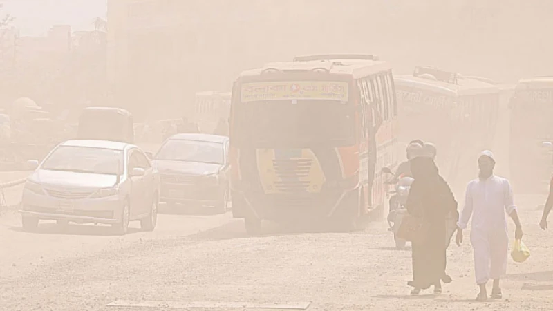 দূষণে শীর্ষে লাহোর, ‘অস্বাস্থ্যকর’ ঢাকার বাতাস