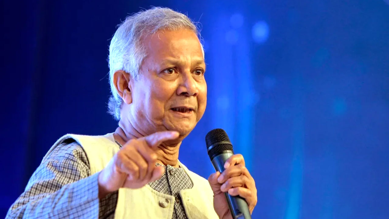 সংস্কার কার্যক্রম দ্রুত এগিয়ে নেয়ার তাগিদ প্রধান উপদেষ্টার ড. ইউনূস আগামী ডিসেম্বর মাসে জাতীয় নির্বাচন অনুষ্ঠানের লক্ষ্য নিয়ে রাজনৈতিক দলের সাথে আলোচনা তথা সামগ্রিক সংস্কার প্রক্রিয়া এগিয়ে নেয়ার তাগিদ দেন।