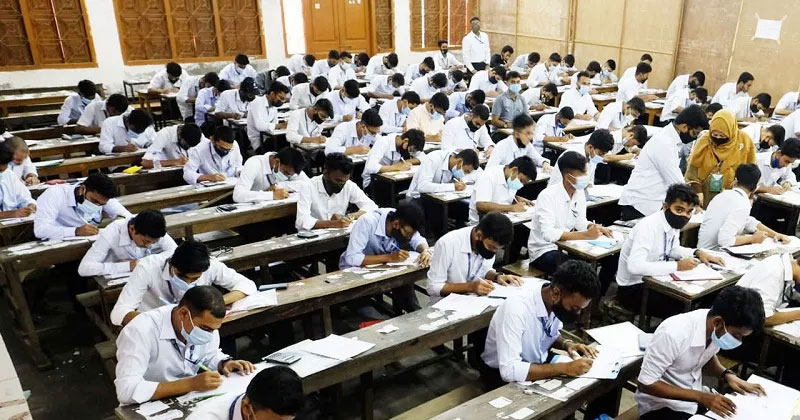 পরীক্ষা শুরুর ২০ মিনিটের মধ্যে ফেসবুকে এসএসসির প্রশ্ন