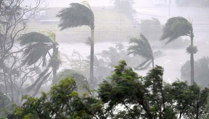 লঘুচাপের প্রভাবে উপকূলে ঝোড়ো হাওয়া ও বৃষ্টি
