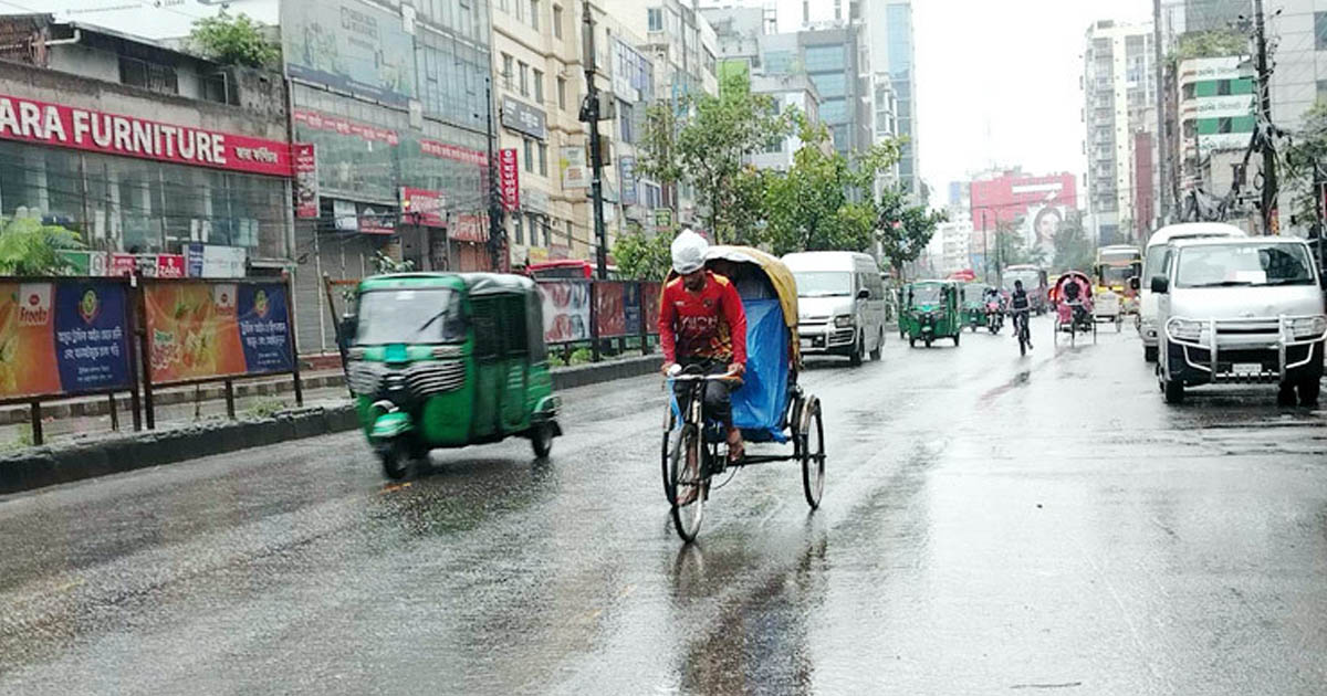 দুপুরের মধ্যে রাজধানীসহ ১৭ অঞ্চলে বয়ে যেতে পারে ঝড়