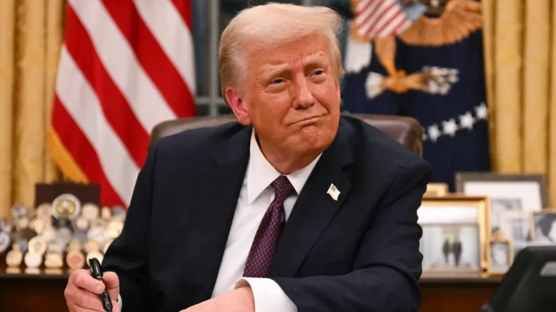 যুক্তরাষ্ট্রে প্রবেশে ১২ দেশের নাগরিকদের নিষিদ্ধ করলেন ট্রাম্প