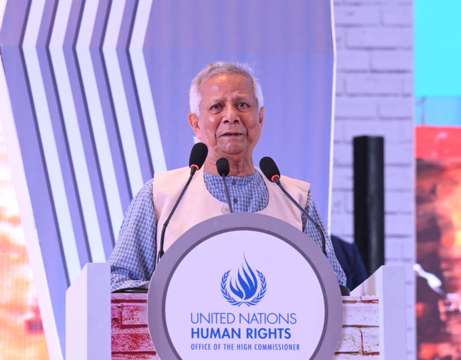 Govt working to build broad national consensus around renewed political system: CA