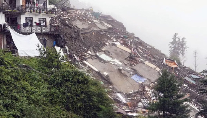 বৃষ্টিতে বিপর্যস্ত হিমাচলে ১১ জনের মৃত্যু, নিখোঁজ ৩৪