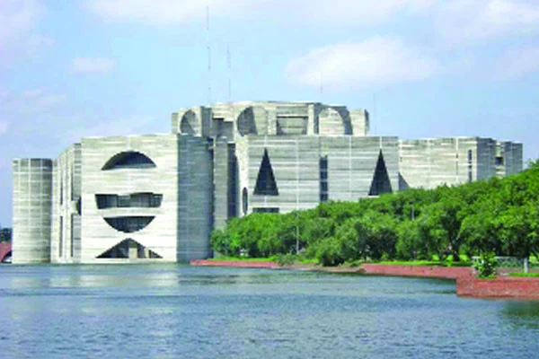 অপেক্ষা জুলাই সনদ ভোটের তারিখের প্রশ্ন উঠেছে জুলাই সনদের আগেই ত্রয়োদশ জাতীয় সংসদ নির্বাচনের তারিখ ঘোষণা করা হবে, নাকি পরে?