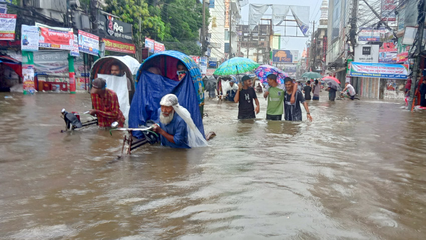 Flood alert in Feni: Muhuri River swells after record 440mm rainfall