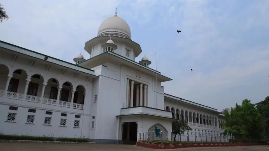 SC to hear review petitions on caretaker government reinstatement on Wednesday Eight amicus curiae had earlier given opinions on the system, with five supporting the caretaker government and three proposing reforms or opposing it.