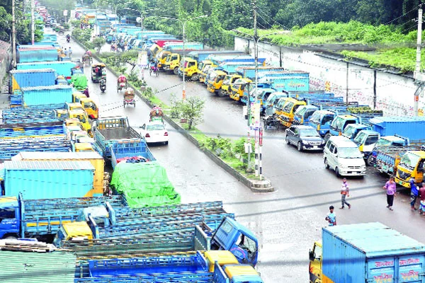 আবার দখল সড়ক