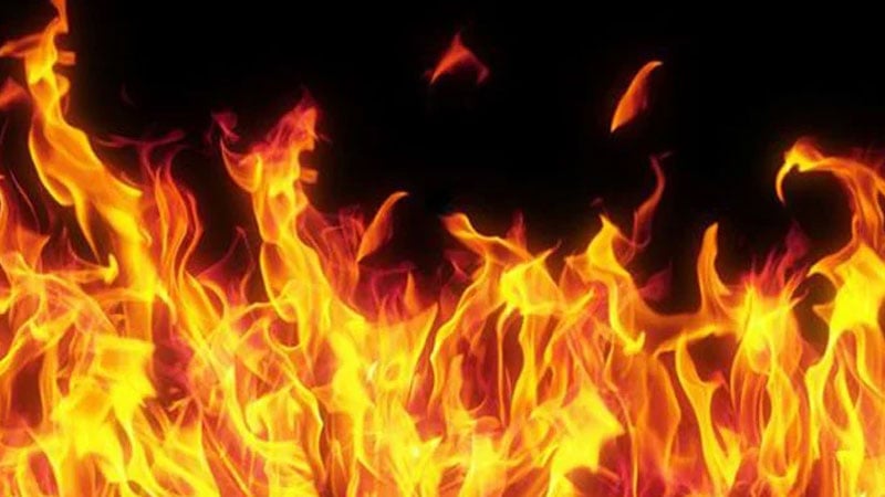 আশুলিয়ায় পোশাক কারখানায় আগুন, নিয়ন্ত্রণে ৬ ইউনিট