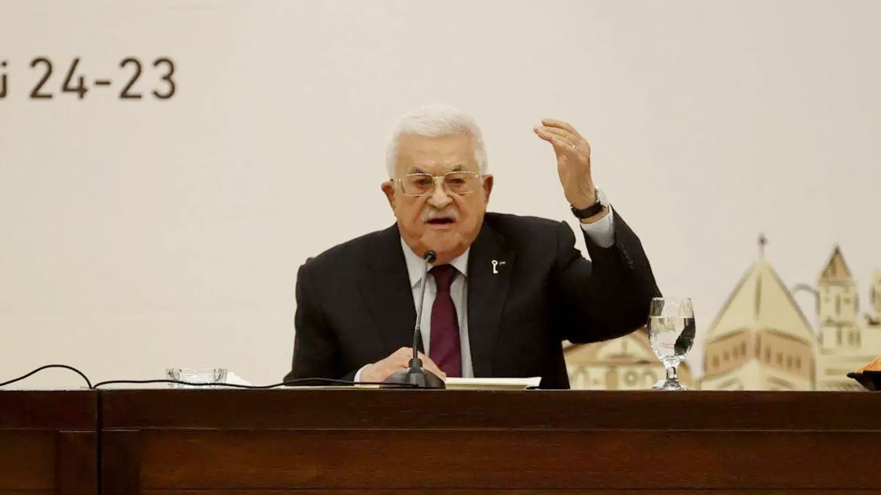 ফিলিস্তিন প্রেসিডেন্ট মাহমুদ আব্বাস তার স্থলাভিষিক্ত হিসেবে ভাইস প্রেসিডেন্ট হুসেইন আল শেখকে ঘোষণা