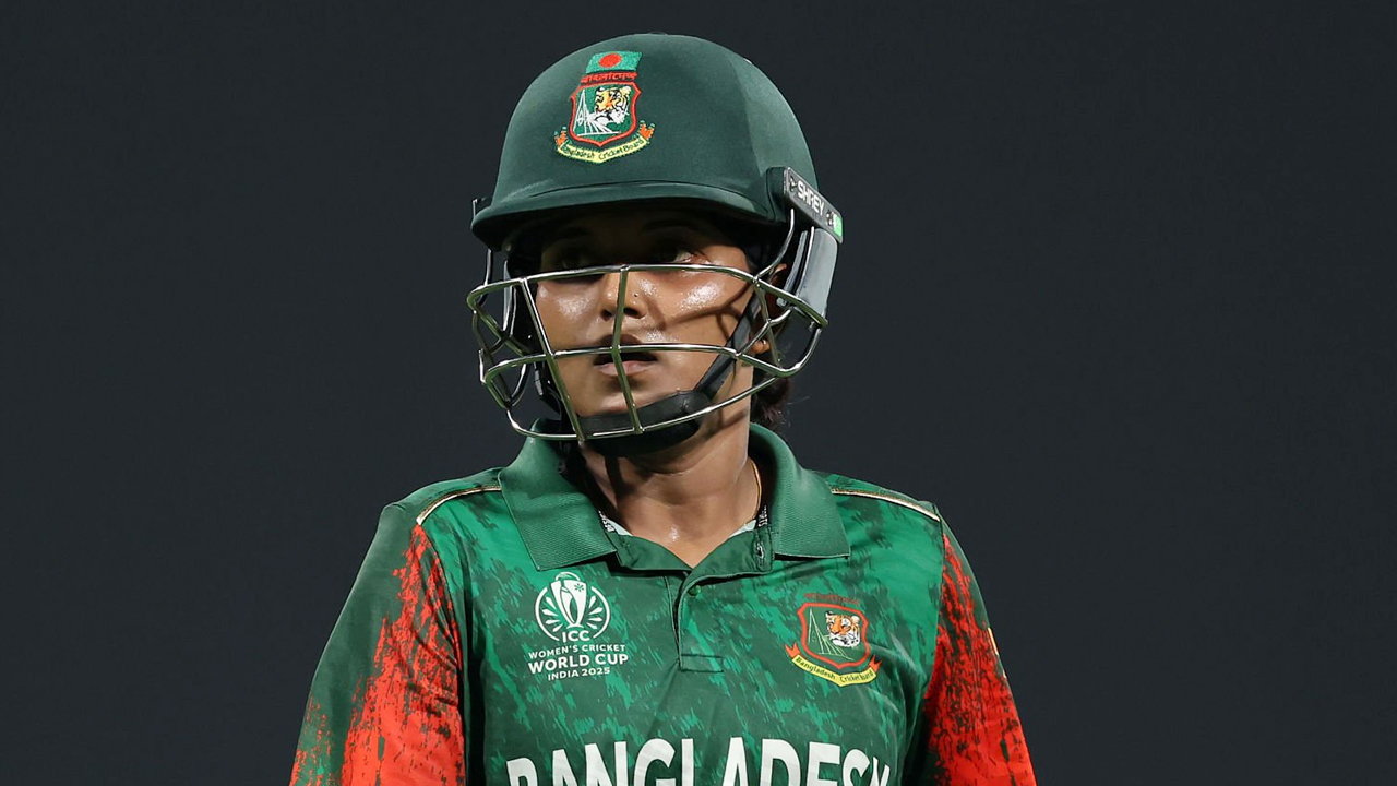 বিশ্বকাপে দুর্দশাজনক পরিণতি: পাকিস্তানের বিপক্ষে জয়ের পর সেমিফাইনাল স্বপ্নভঙ্গ বাংলাদেশের মেয়েদের