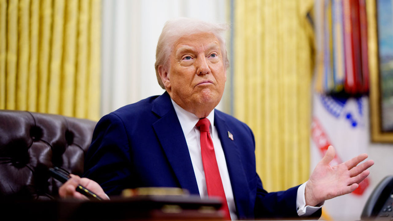 ইউক্রেন যুদ্ধ নিয়ে ট্রাম্পের মন্তব্য: “জিততে পারবে না, কিন্তু সক্ষমতা রয়েছে”