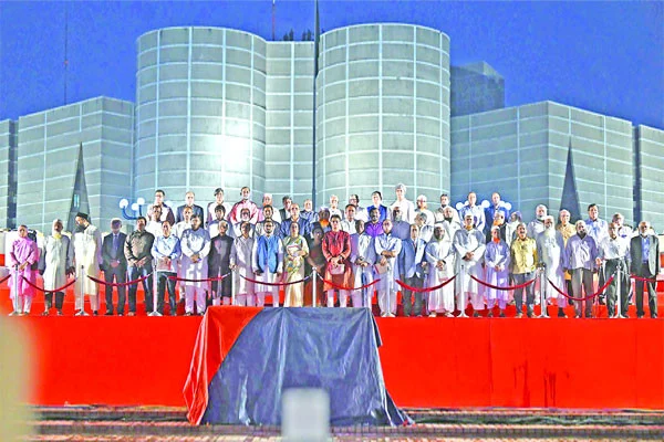 ঐতিহাসিক জুলাই সনদ স্বাক্ষর ♦ উপস্থিত ছিল বিএনপি জামায়াতসহ ২৫ দল ♦ অংশ নেয়নি এনসিপিসহ পাঁচ দল