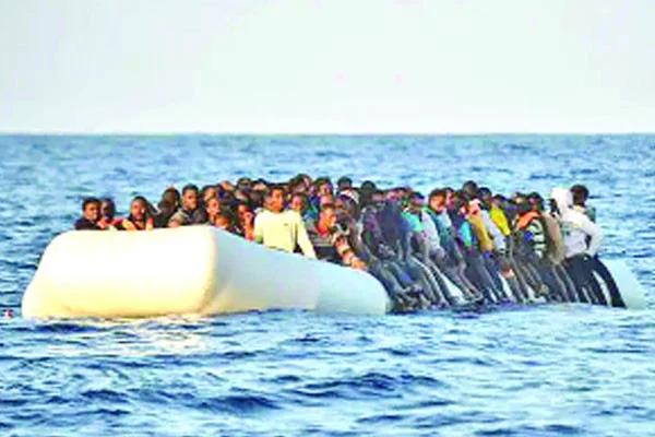 মরণযাত্রায় শীর্ষে বাংলাদেশ চলতি বছর অবৈধ পথে ইউরোপে প্রবেশ করেছেন ৫০ হাজার ৮৫০ জন, যা গত বছরের তুলনায় ২ শতাংশ বেশি