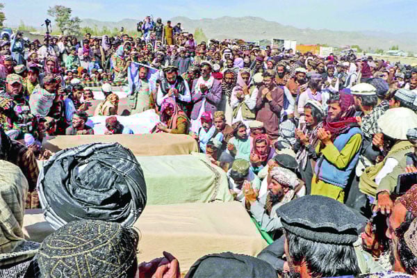 কান্দাহারে পাকিস্তানের হামলা, নিহত ৪০
