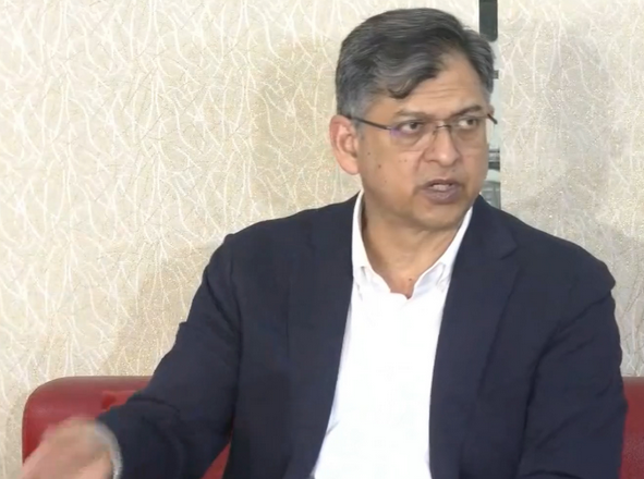 গণভোটের প্রশ্ন জনগণের ওপর জবরদস্তিমূলক: সালাহউদ্দিন আহমেদ