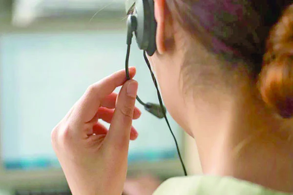 কল সেন্টারের ভবিষ্যৎ: এআই ও মানুষের সহাবস্থানের নতুন যুগ