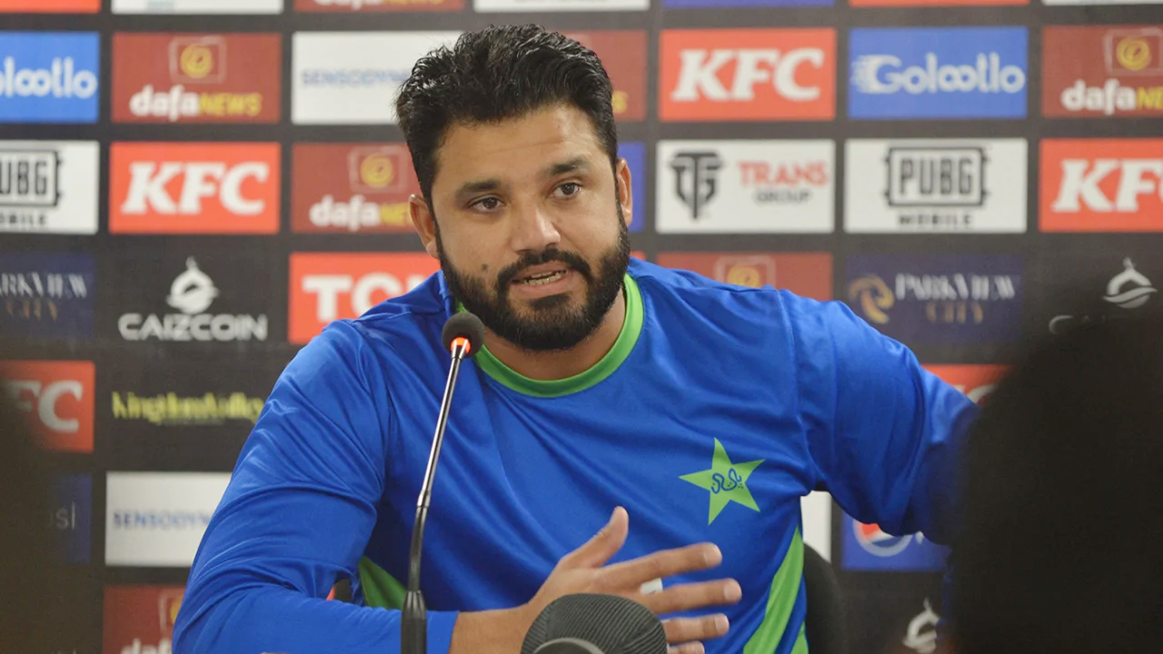 আজহার আলি পদত্যাগ করলেন পাকিস্তান ক্রিকেট বোর্ডের দায়িত্ব থেকে