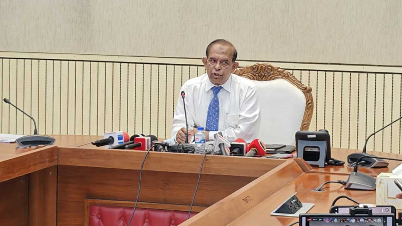 ফার্মগেট মেট্রোরেল দুর্ঘটনায় নিহত ব্যক্তির পরিবারকে চাকরির আশ্বাস দিল ডিএমটিসিএল