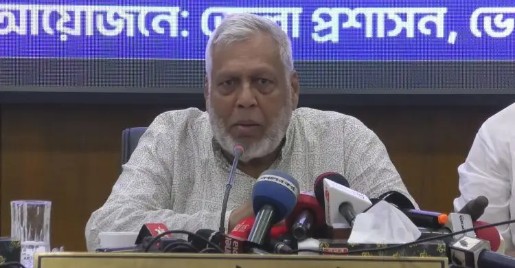 বাড়ি-বাড়ি গ্যাস সংযোগ বন্ধ, এলপিজি গ্যাসের দাম কমানোর ঘোষণা