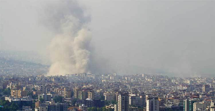 ইসরায়েলি ড্রোন হামলায় লেবাননের হাসপাতালে কাছে বিস্ফোরণ