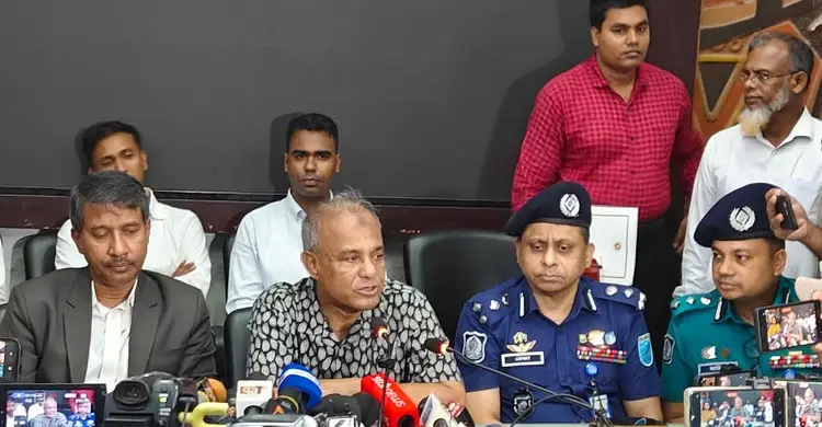 দেশের জনগণ এখন নির্বাচনমুখী এবং নির্বাচন নিয়ে কোনো ধরনের হুমকি বা শঙ্কা নেই