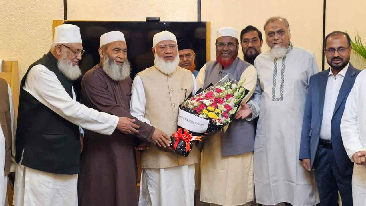 রাজনৈতিক মতানৈক্য যেন মতবিরোধে না গড়ায়: জামায়াত আমির