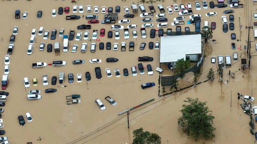থাইল্যান্ডে ভয়াবহ বন্যায় ৩৩ জন নিহত, লাখো মানুষ ক্ষতিগ্রস্ত