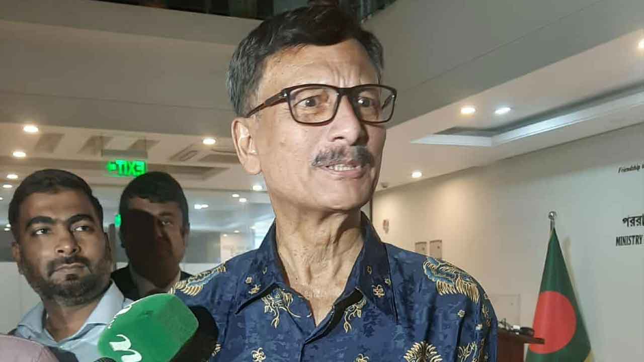 ভারতে হামলার ছক বাংলাদেশের মাটি ব্যবহার করে করেছে, দাবি ভারতীয় গণমাধ্যমের; পররাষ্ট্র উপদেষ্টা বললেন, ‘বিশ্বাস করার মতো কিছু নেই’