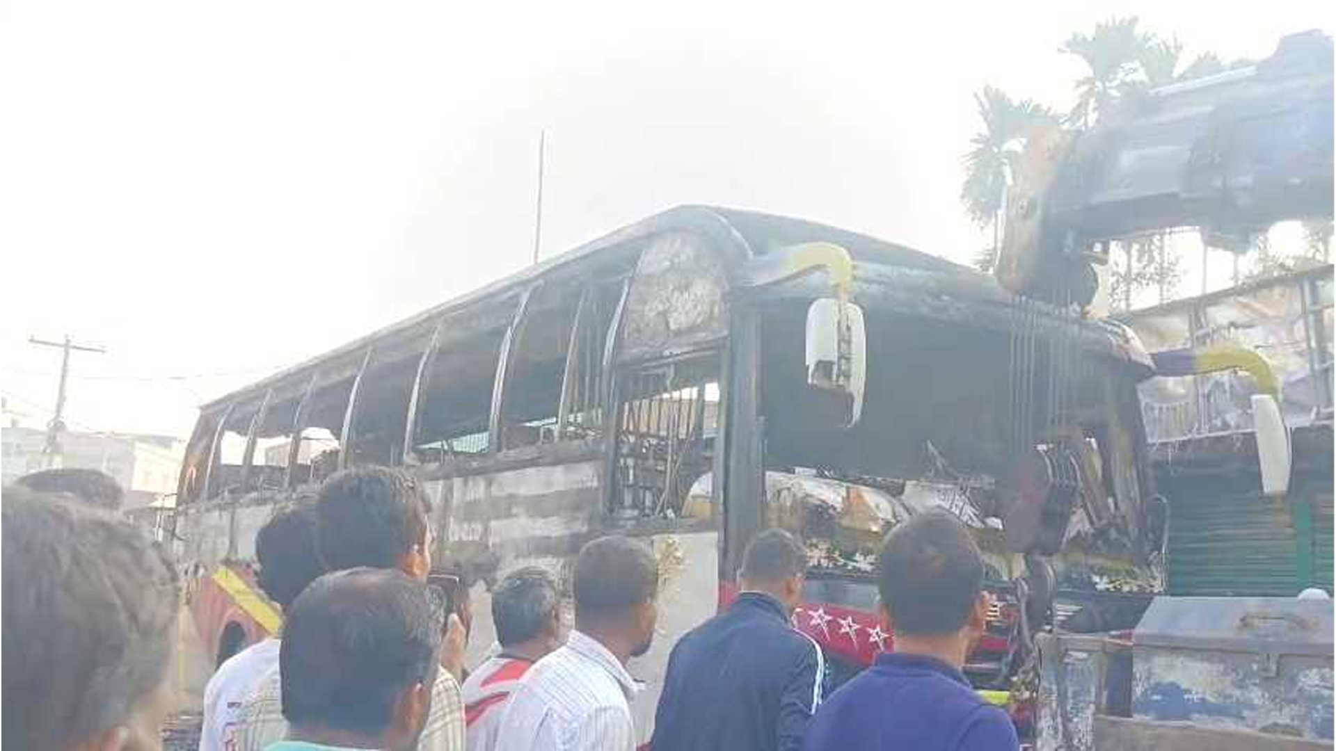 ময়মনসিংহে আলম এশিয়া পরিবহনের বাসে অগ্নিসংযোগ, চালক নিহত