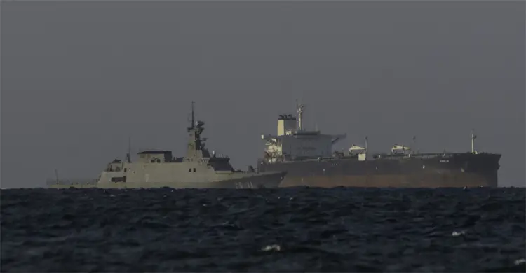 ভেনেজুয়েলা যুক্তরাষ্ট্রের সম্ভাব্য হামলার বিরুদ্ধে সেনা প্রস্তুত ঘোষণা