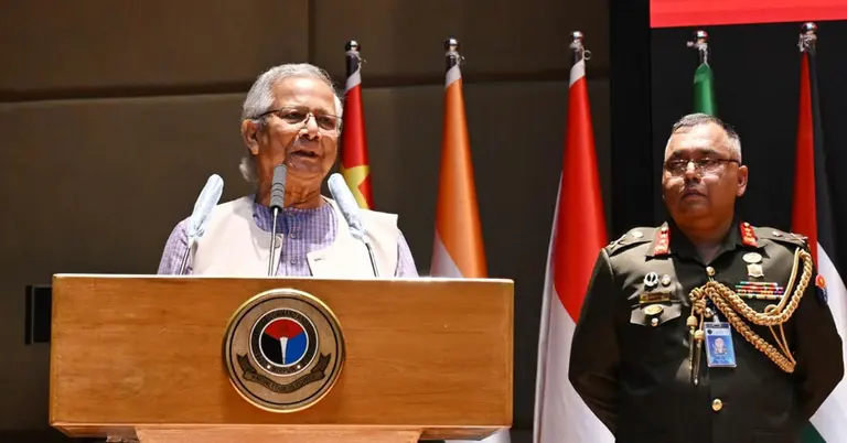 গণঅভ্যুত্থানে সেনাবাহিনী সঠিক সময়ে সঠিক সিদ্ধান্ত নিয়েছিল: প্রধান উপদেষ্টা